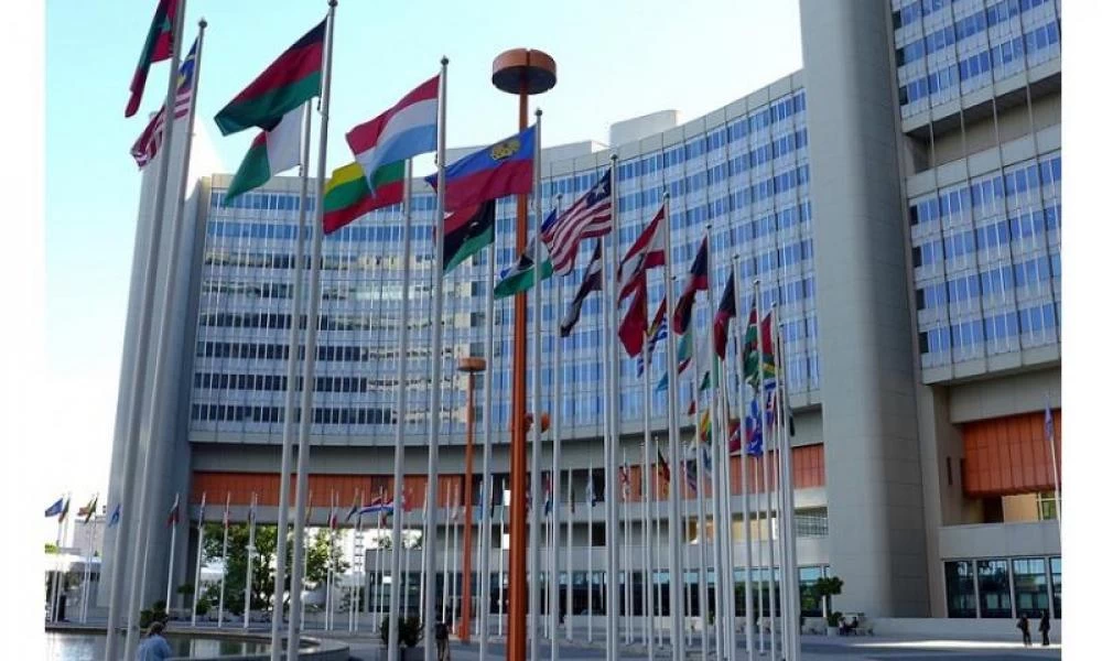 Συναγερμός στα κεντρικά του ΟΗΕ: Ένοπλος απειλεί το κτίριο